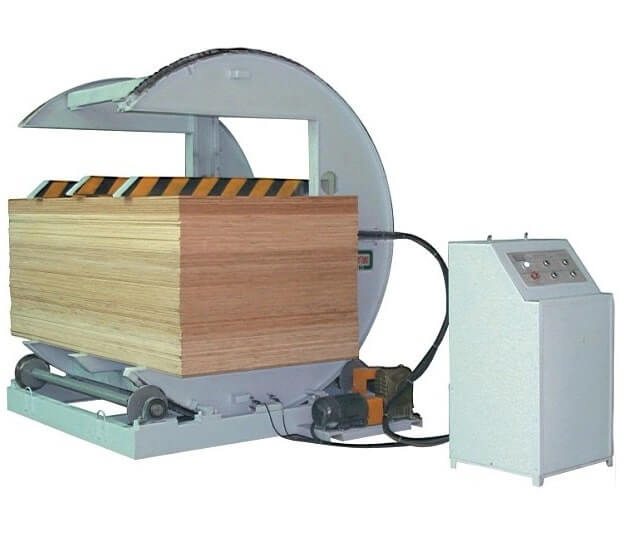 Plywood bundle upender machine